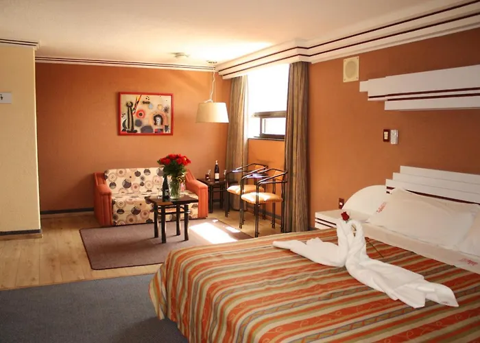 Gin Hotel